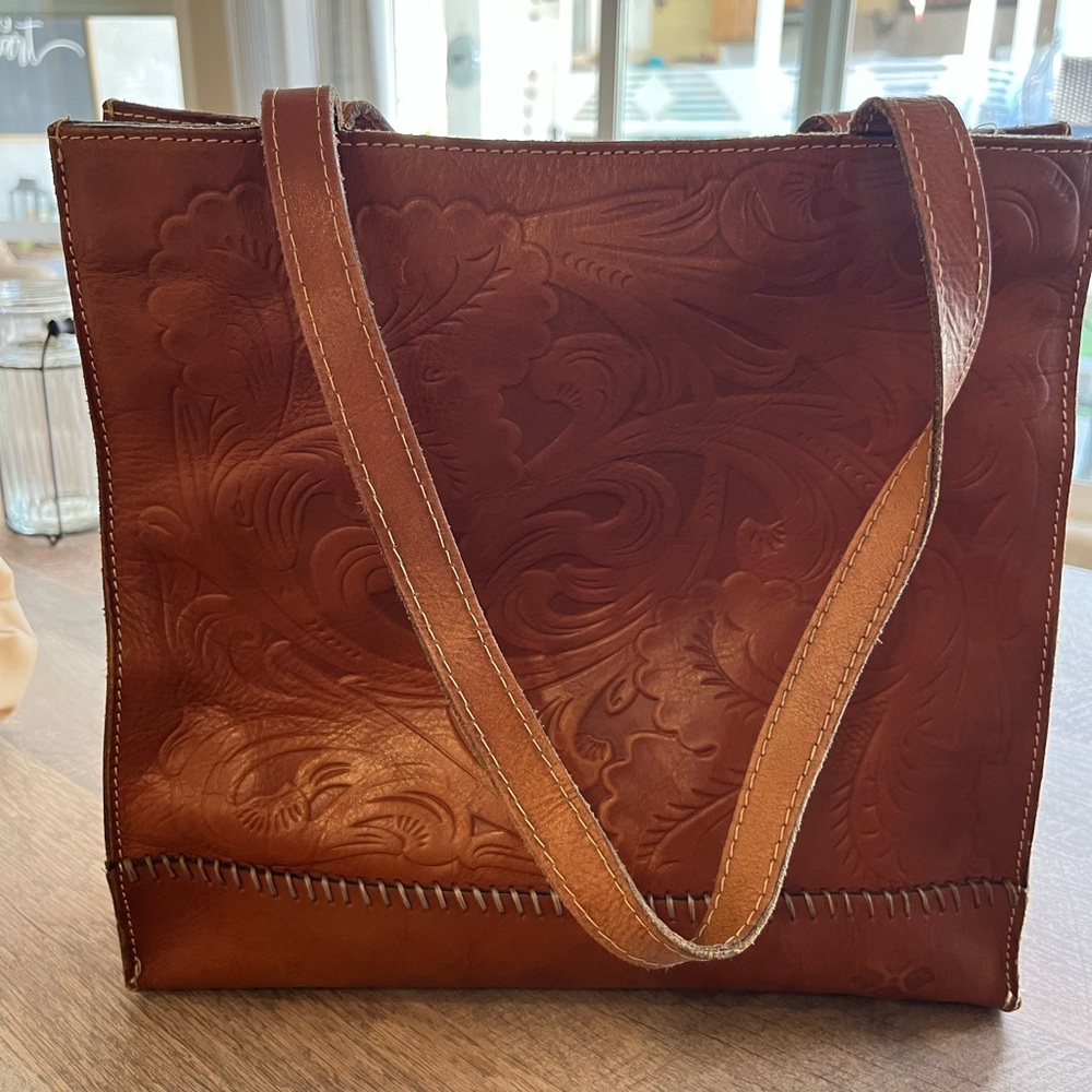 Elegant Brown Leather Tote Bag